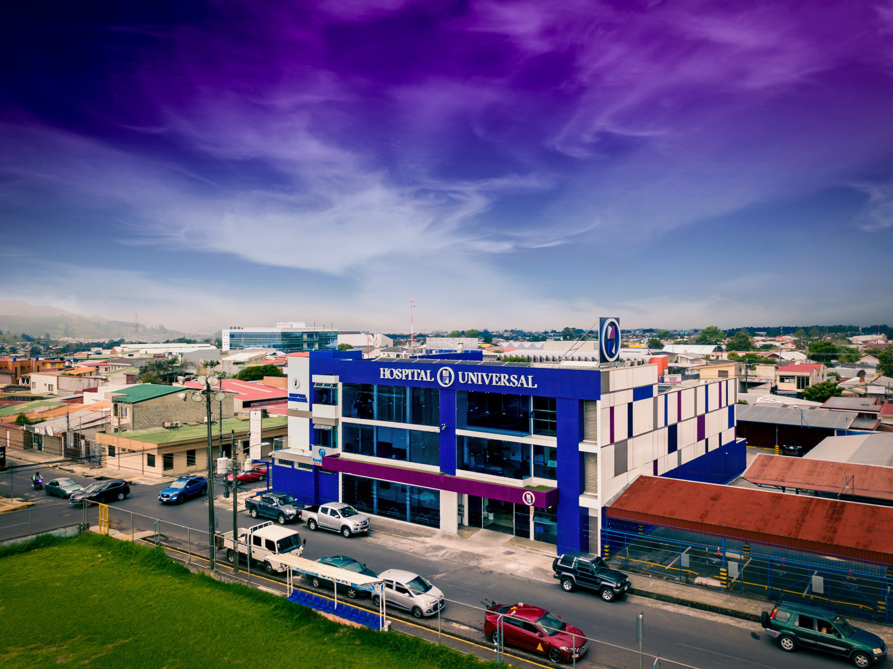 Hospital Universal in Cartago